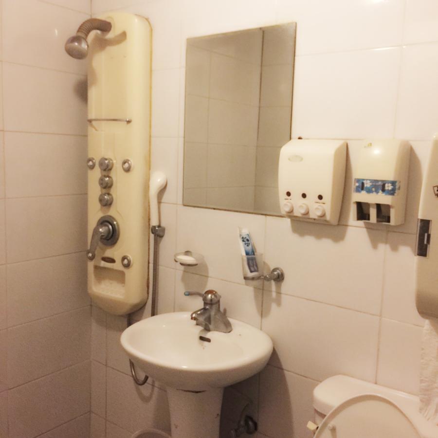 K Motel Тегу Екстериор снимка