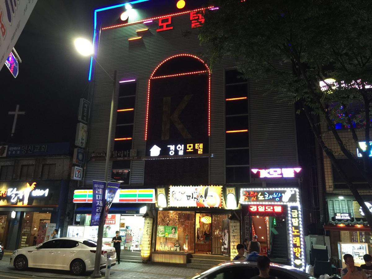K Motel Тегу Екстериор снимка