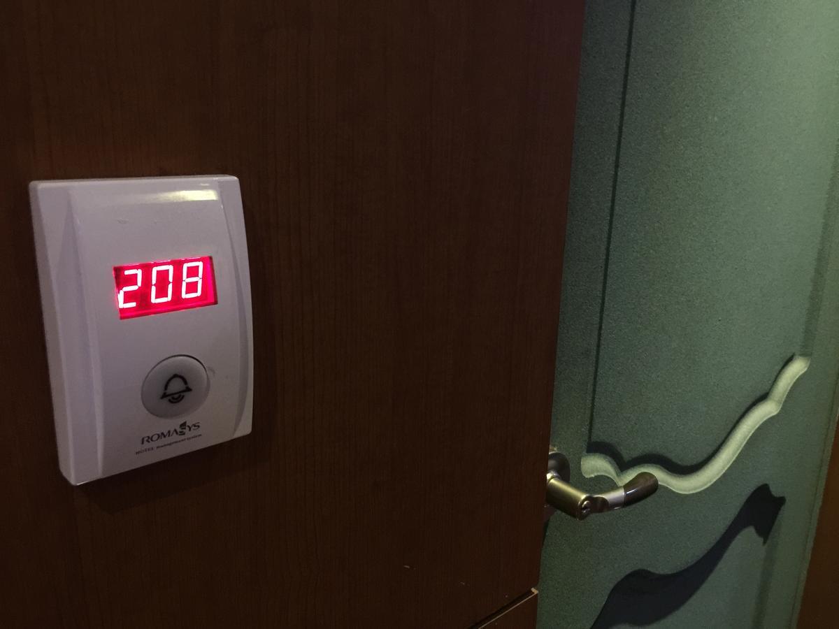 K Motel Тегу Екстериор снимка
