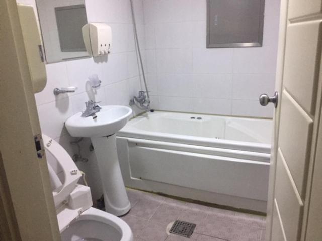 K Motel Тегу Екстериор снимка