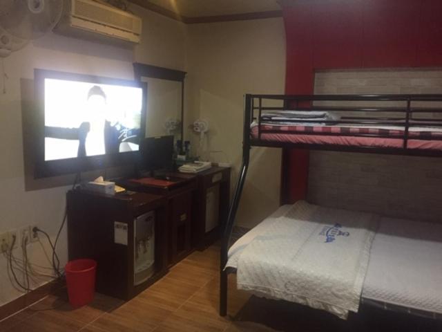 K Motel Тегу Екстериор снимка